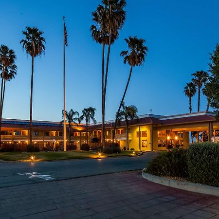 Best Western Apricot Inn Chaney Ranch Exterior foto